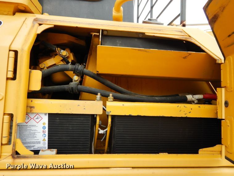 image for item DF4008 2006 Komatsu D61PX-15  dozer