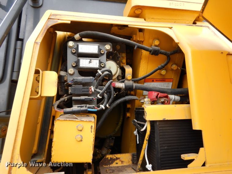 image for item DF4008 2006 Komatsu D61PX-15  dozer