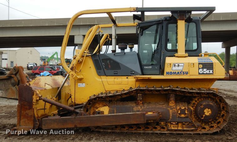 image for item DF4009 2004 Komatsu D65EX-15  dozer