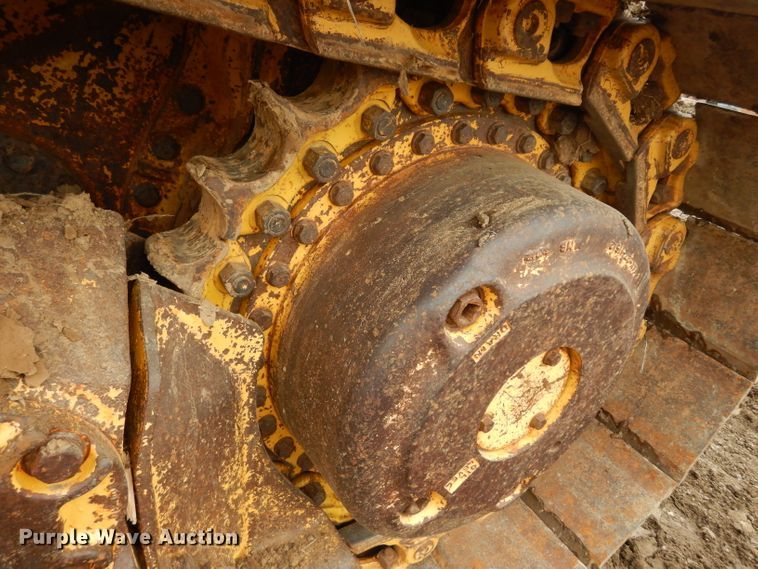 image for item DF4009 2004 Komatsu D65EX-15  dozer