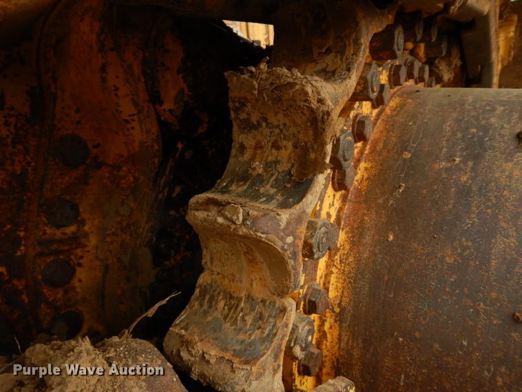 image for item DF4009 2004 Komatsu D65EX-15  dozer