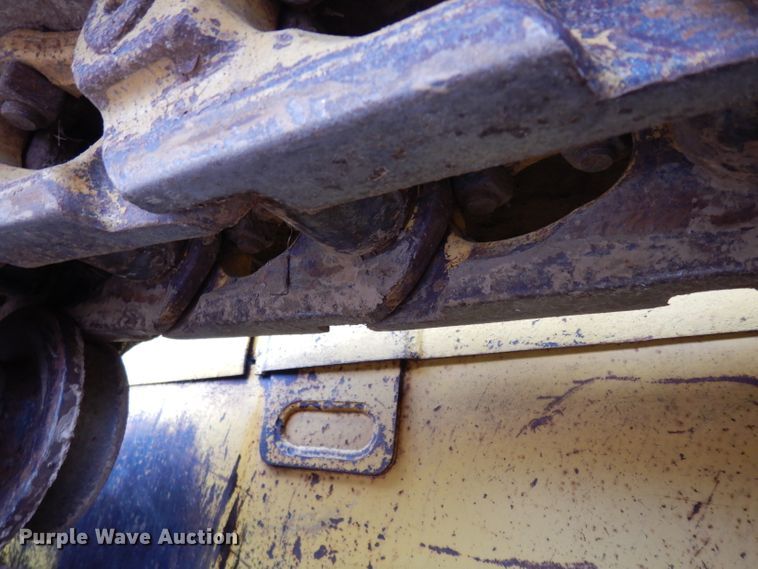 image for item DF4009 2004 Komatsu D65EX-15  dozer