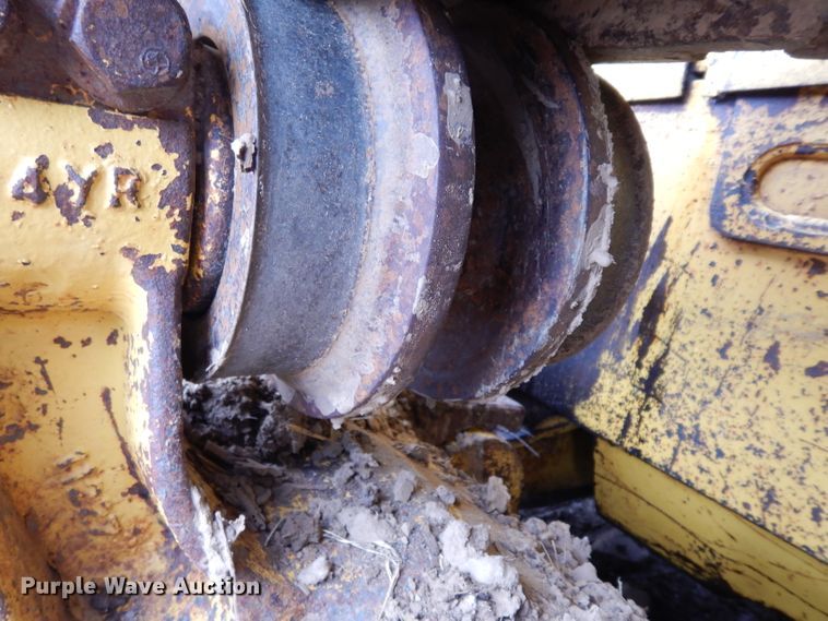 image for item DF4009 2004 Komatsu D65EX-15  dozer