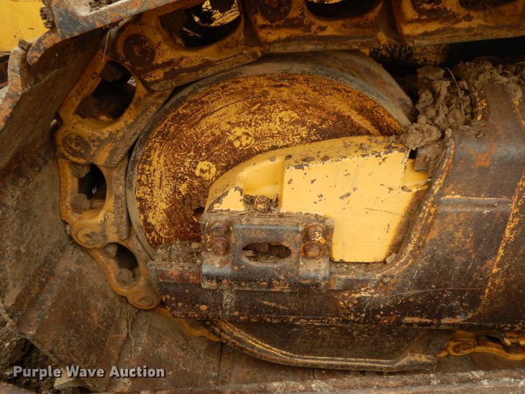 image for item DF4009 2004 Komatsu D65EX-15  dozer