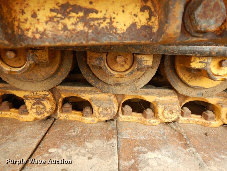 image for item DF4009 2004 Komatsu D65EX-15  dozer