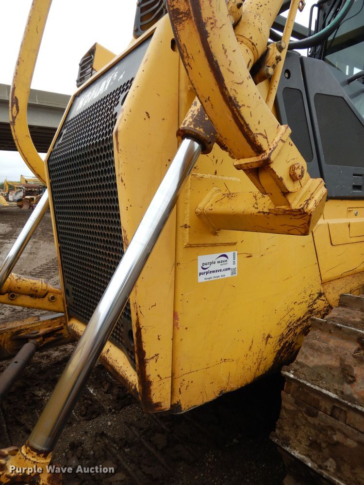 image for item DF4009 2004 Komatsu D65EX-15  dozer