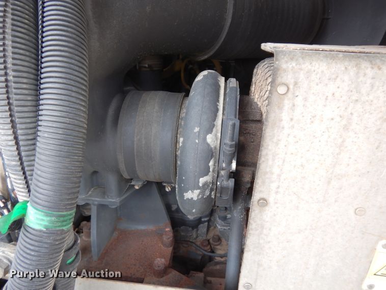 image for item DF4009 2004 Komatsu D65EX-15  dozer