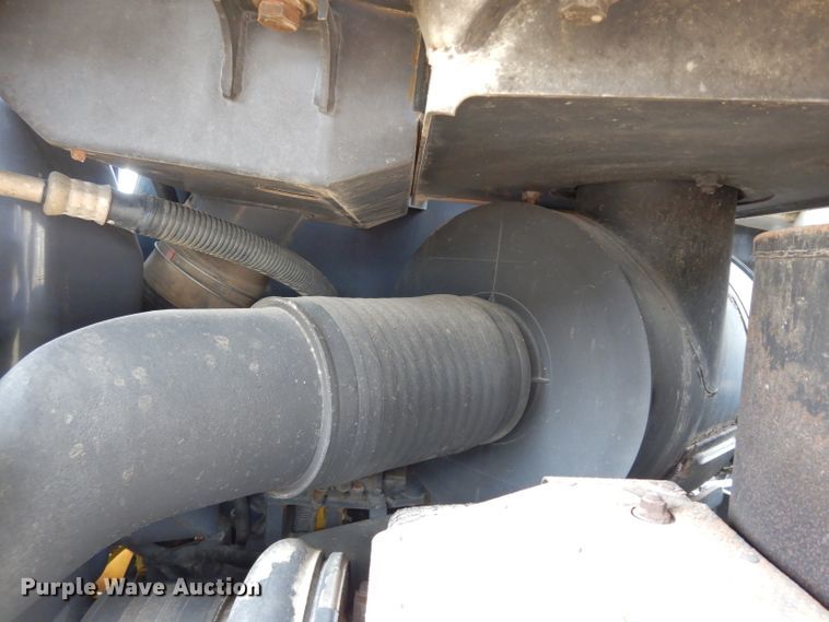 image for item DF4009 2004 Komatsu D65EX-15  dozer