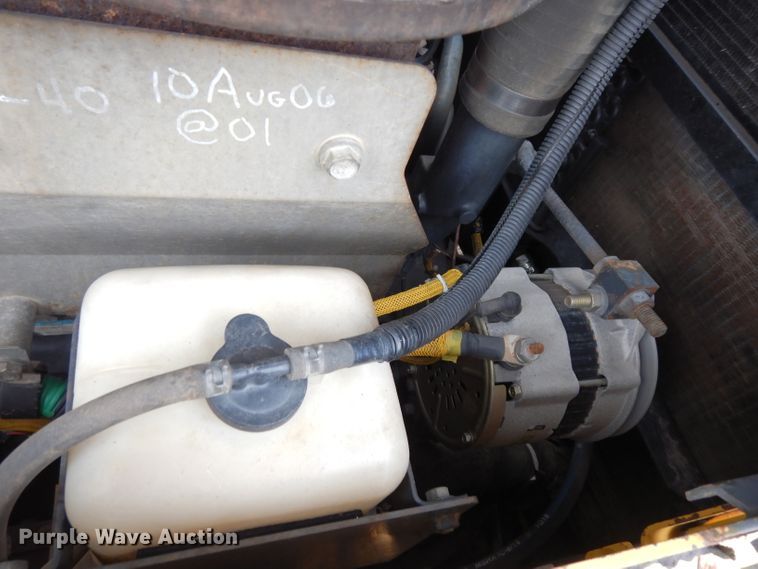 image for item DF4009 2004 Komatsu D65EX-15  dozer