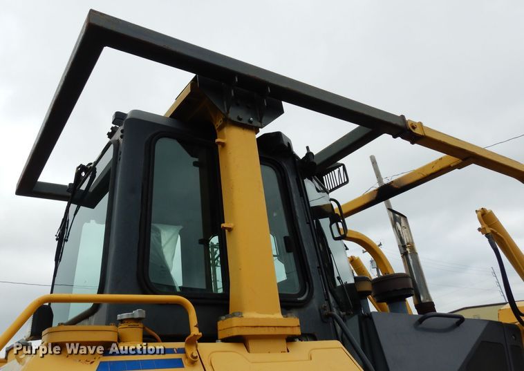 image for item DF4009 2004 Komatsu D65EX-15  dozer