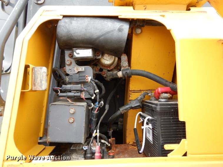 image for item DF4009 2004 Komatsu D65EX-15  dozer