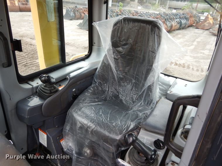 image for item DF4009 2004 Komatsu D65EX-15  dozer