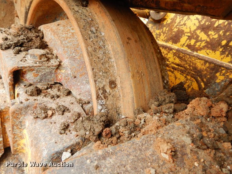 image for item DF4010 2009 Komatsu D51EX-22  Series 22 dozer