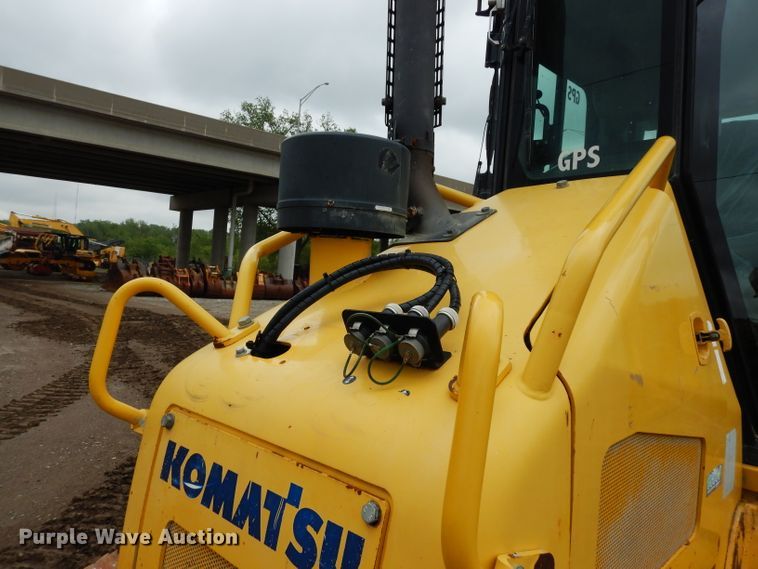image for item DF4010 2009 Komatsu D51EX-22  Series 22 dozer