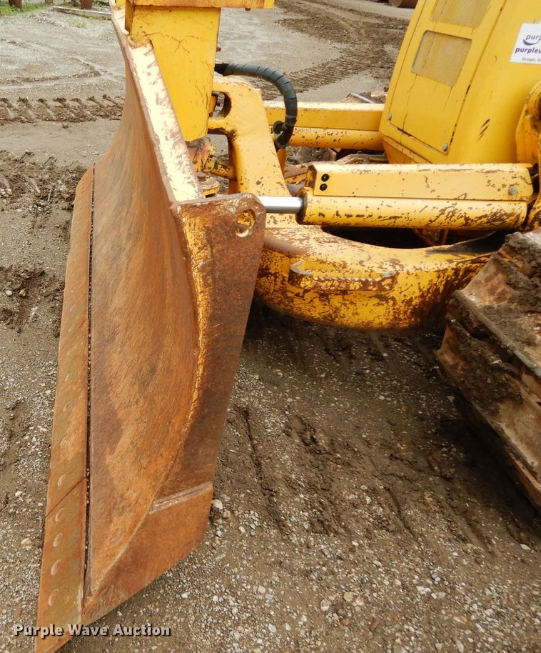 image for item DF4010 2009 Komatsu D51EX-22  Series 22 dozer