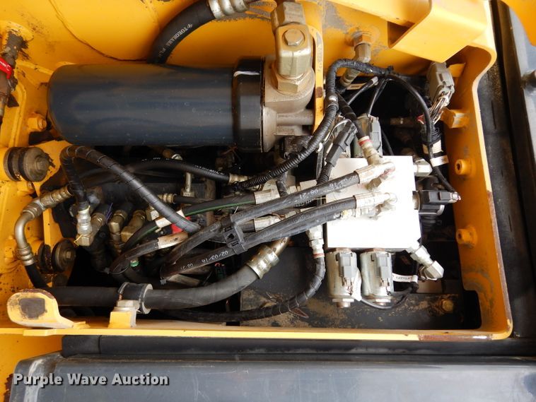 image for item DF4010 2009 Komatsu D51EX-22  Series 22 dozer