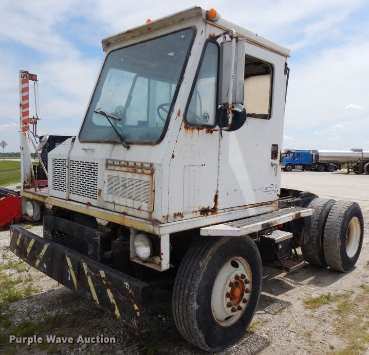 image for item DF5357 1983 Ottawa Commander yard truck