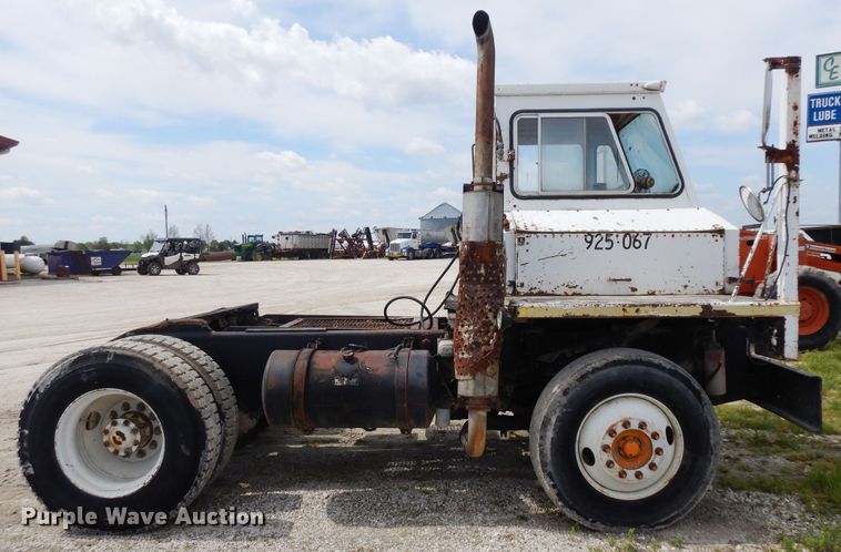 image for item DF5357 1983 Ottawa Commander yard truck