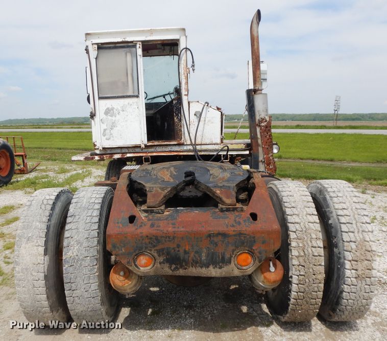 image for item DF5357 1983 Ottawa Commander yard truck