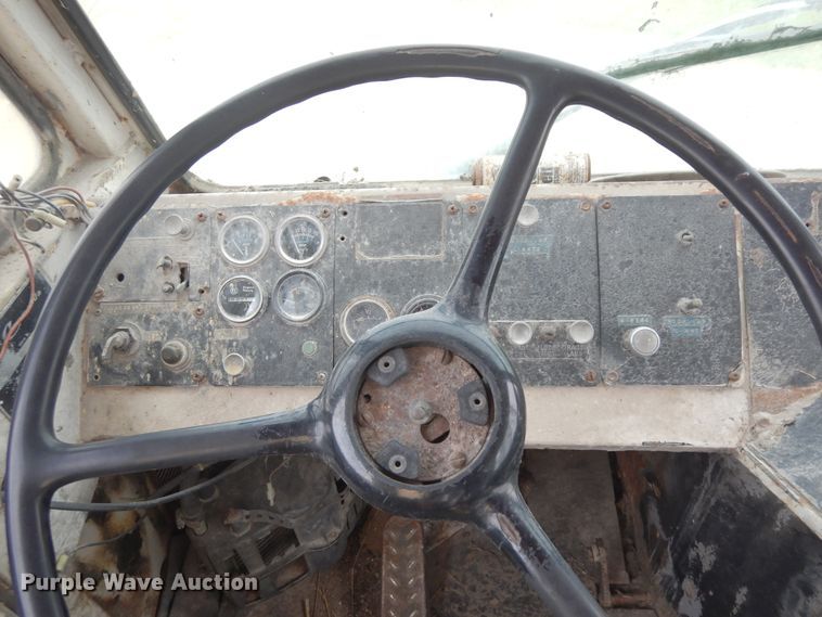 image for item DF5357 1983 Ottawa Commander yard truck