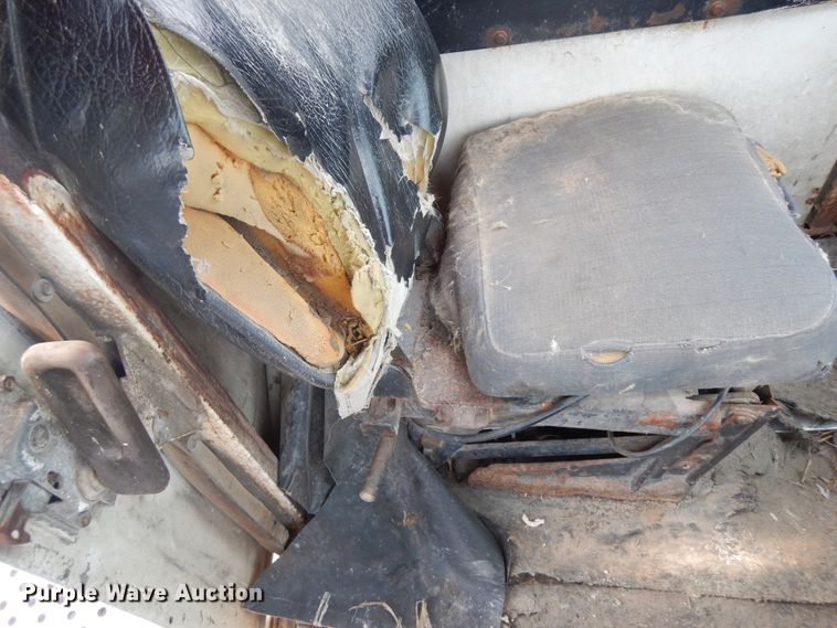 image for item DF5357 1983 Ottawa Commander yard truck