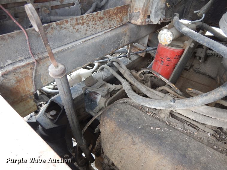 image for item DF5357 1983 Ottawa Commander yard truck