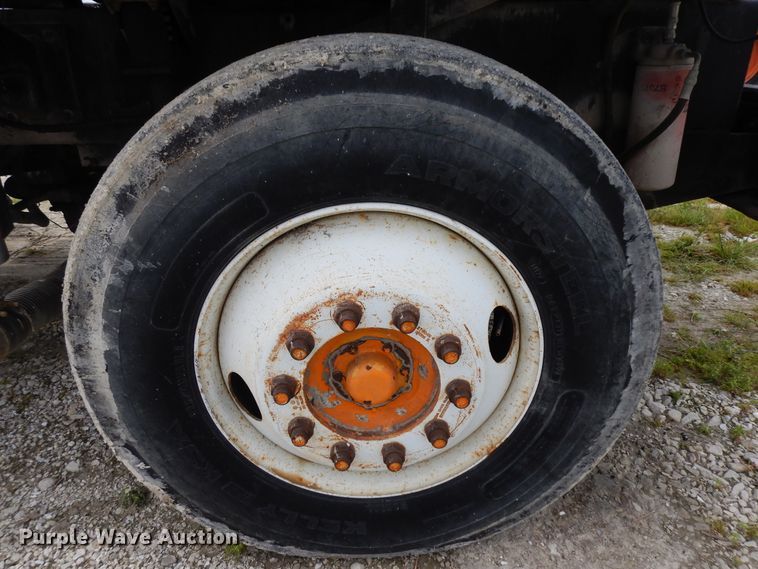 image for item DF5357 1983 Ottawa Commander yard truck