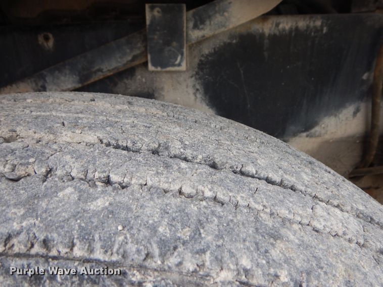 image for item DF5357 1983 Ottawa Commander yard truck