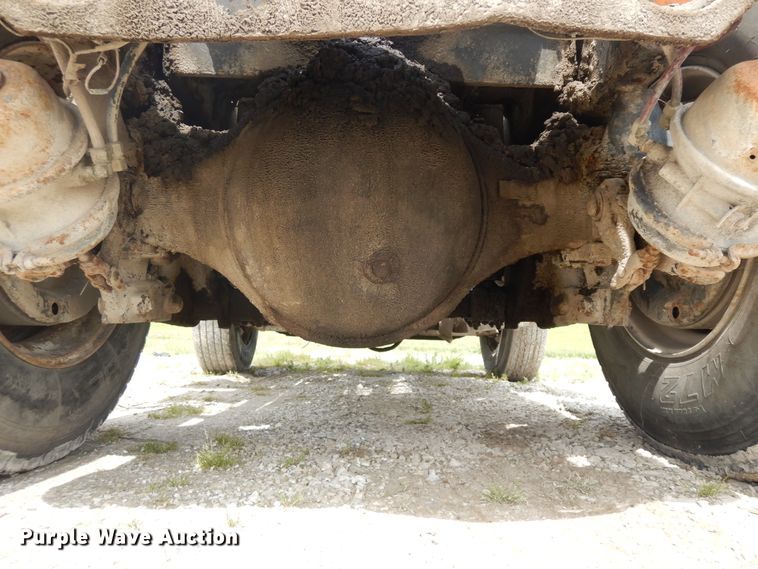 image for item DF5357 1983 Ottawa Commander yard truck