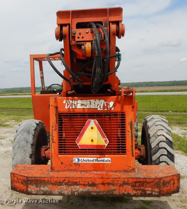 image for item DF5358 1997 Traverse TL8040  telehandler