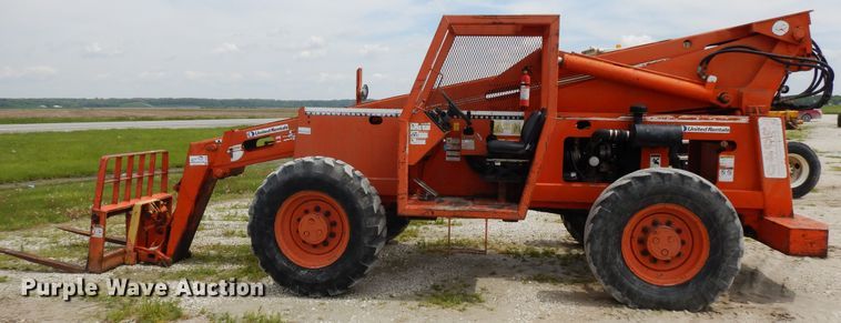 image for item DF5358 1997 Traverse TL8040  telehandler