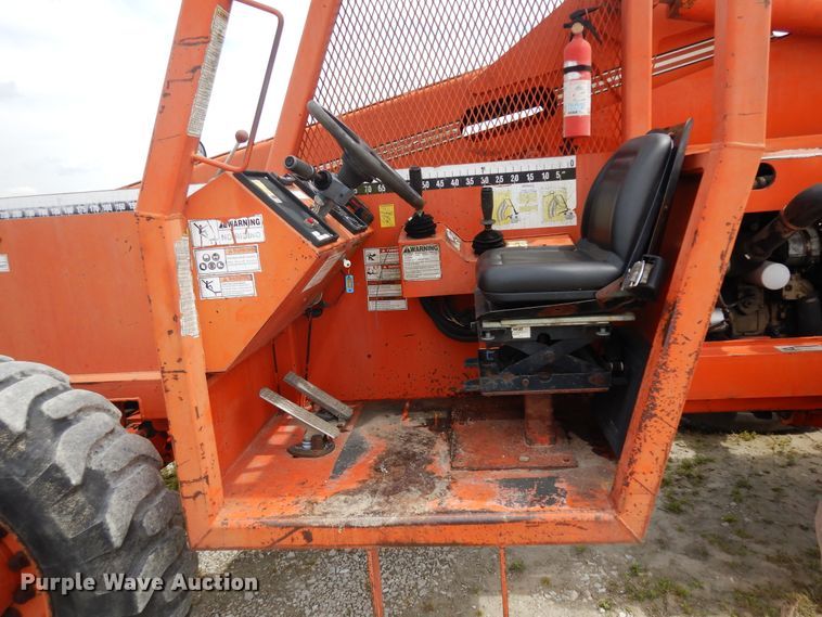 image for item DF5358 1997 Traverse TL8040  telehandler