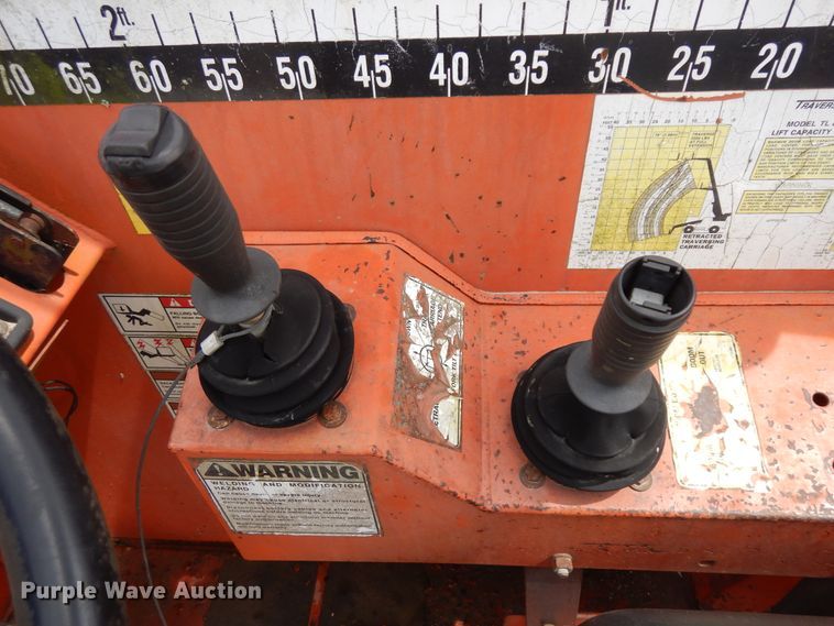 image for item DF5358 1997 Traverse TL8040  telehandler