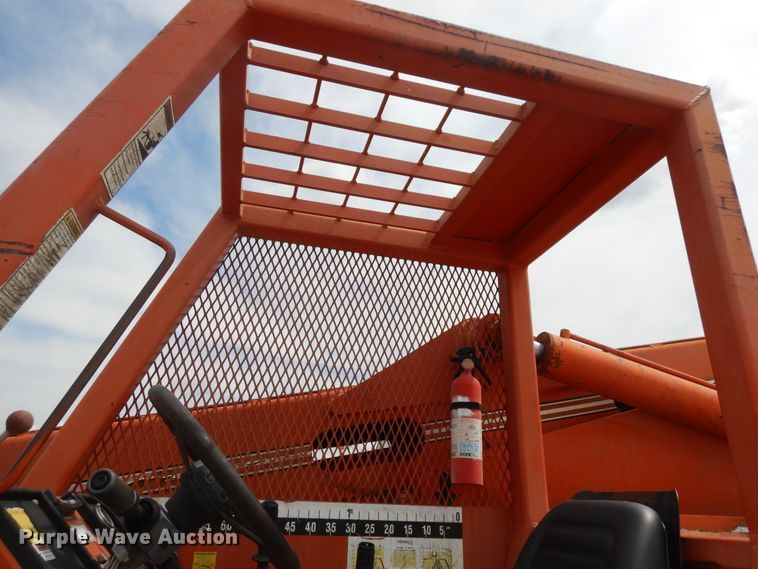 image for item DF5358 1997 Traverse TL8040  telehandler