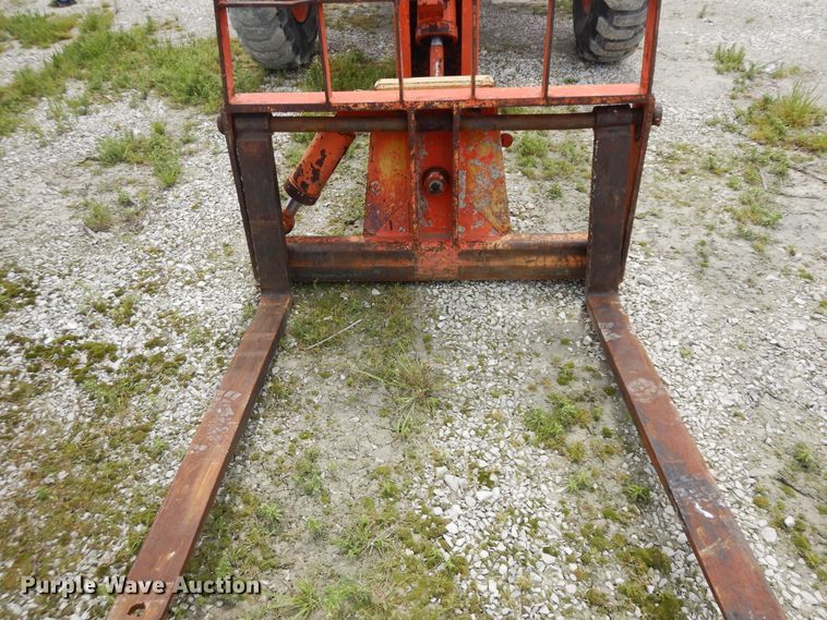 image for item DF5358 1997 Traverse TL8040  telehandler