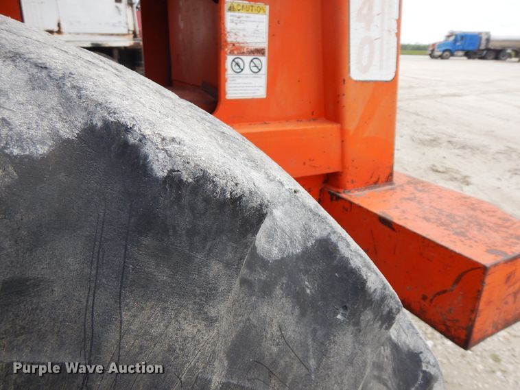 image for item DF5358 1997 Traverse TL8040  telehandler