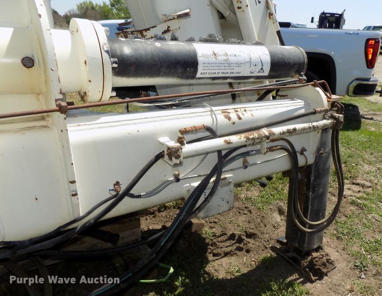 image for item DG2574 National Crane N85 knuckle boom crane