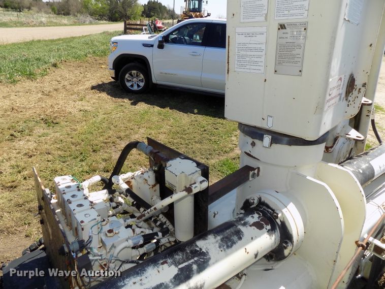 image for item DG2574 National Crane N85 knuckle boom crane