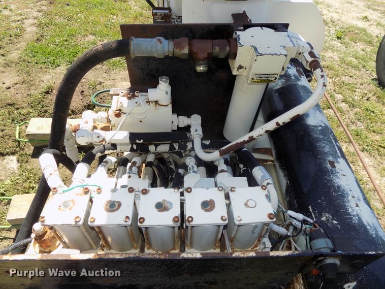 image for item DG2574 National Crane N85 knuckle boom crane