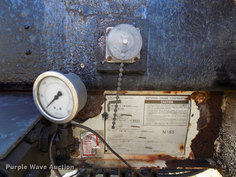 image for item DG2574 National Crane N85 knuckle boom crane