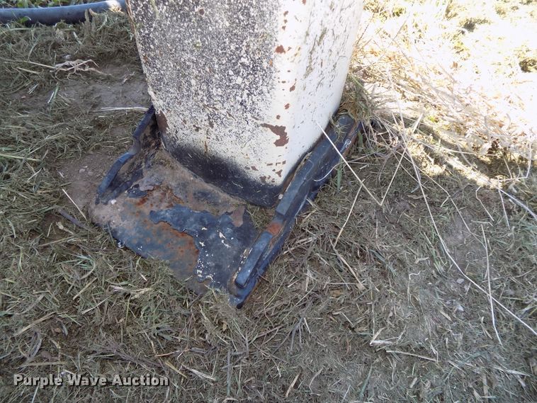 image for item DG2574 National Crane N85 knuckle boom crane