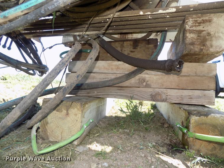 image for item DG2574 National Crane N85 knuckle boom crane