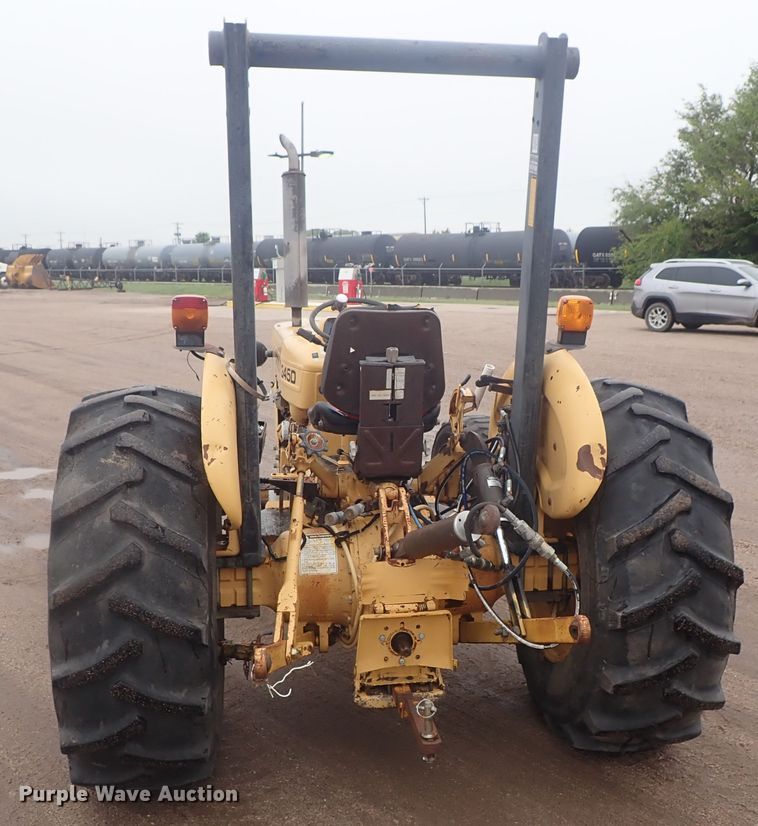 image for item DG3189 Ford 345D  tractor