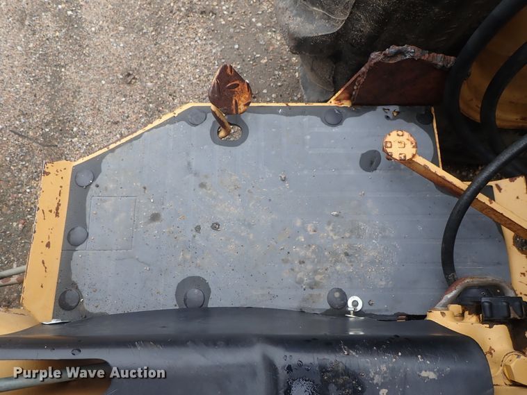 image for item DG3189 Ford 345D  tractor