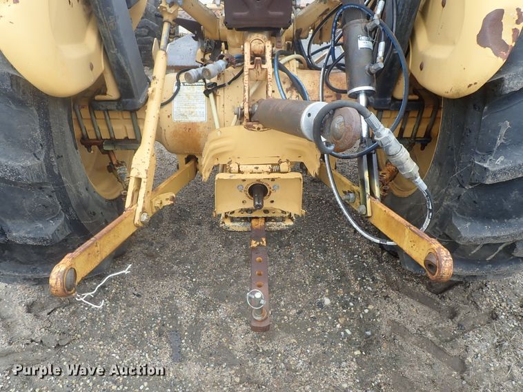 image for item DG3189 Ford 345D  tractor