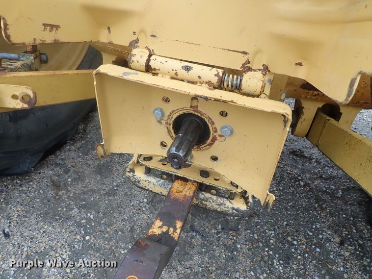 image for item DG3189 Ford 345D  tractor