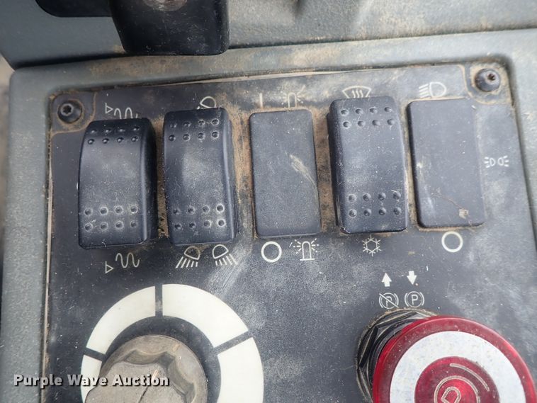 image for item DG3190 2008 Caterpillar CS56  single drum vibratory roller