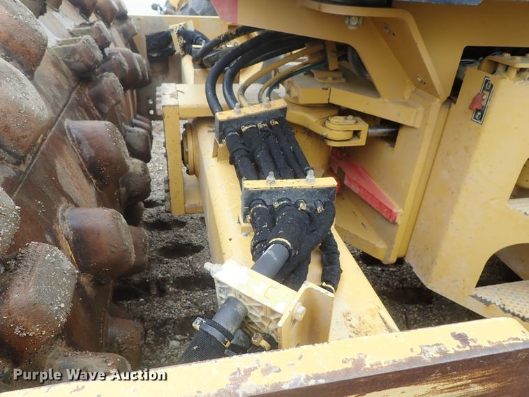 image for item DG3190 2008 Caterpillar CS56  single drum vibratory roller