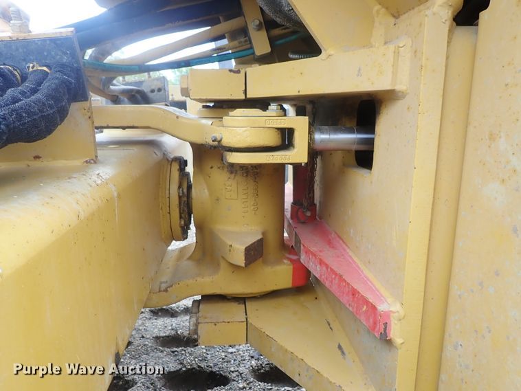 image for item DG3190 2008 Caterpillar CS56  single drum vibratory roller