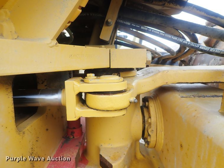 image for item DG3190 2008 Caterpillar CS56  single drum vibratory roller